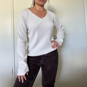 Y2K Chico's Cream V-Neck Sweater size 2 = large